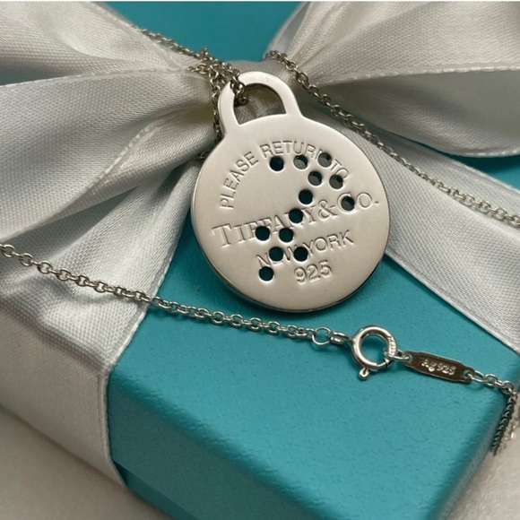 🌟HP🌟Auth BRAND NEW Tiffany & Co. RTT Zodiac Sagittarius Large Round Pendant - Picture 3 of 7